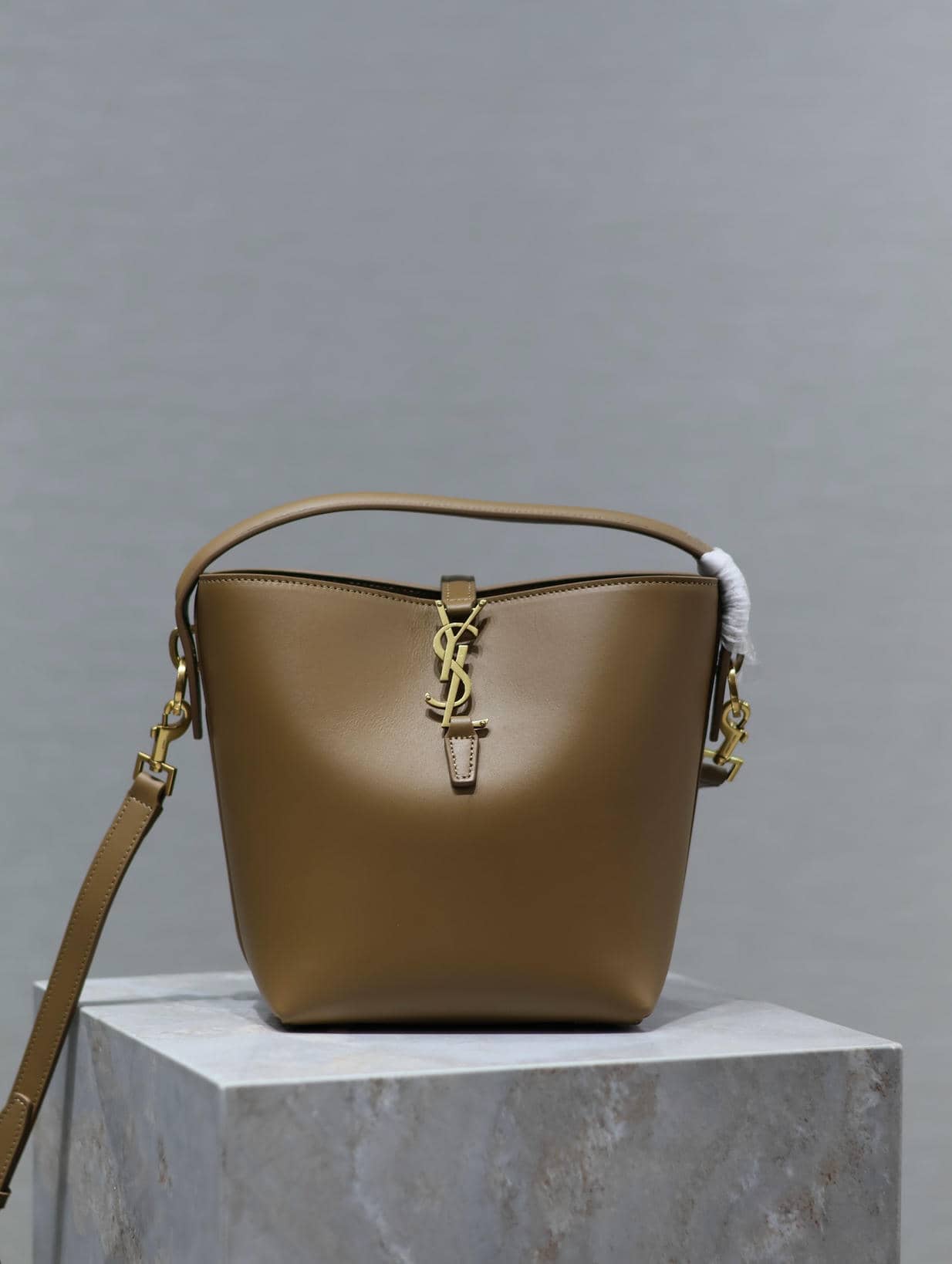 1 Bucket Bag-45